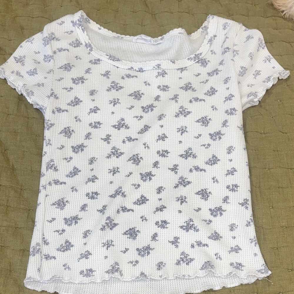 Charming White and Gray Floral Kids Tee